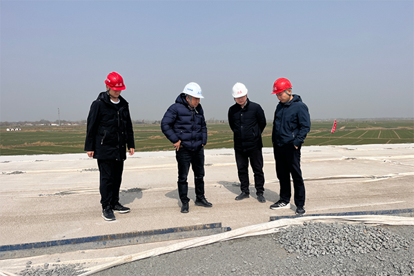 川交公司黨委委員、總工程師汪碧云赴邯港高速TJ1-2項目調(diào)研