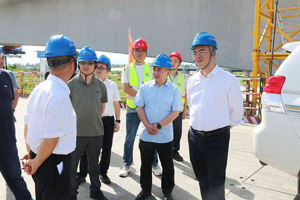 德陽市副市長(zhǎng)卿偉一行赴成德線土建5工區(qū)項(xiàng)目調(diào)研指導(dǎo)工作