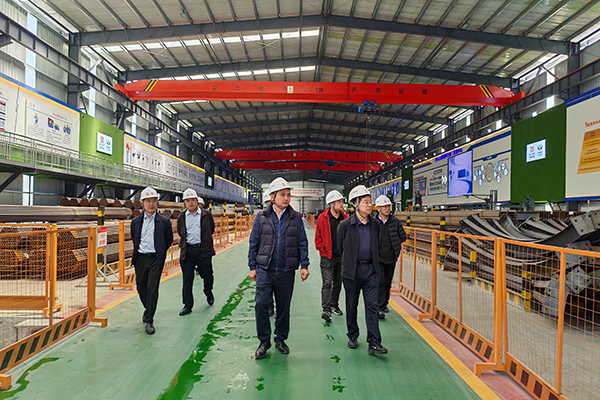 四川路橋黨委副書記、董事趙志鵬赴康新高速項目開展安全檢查、“夏送清涼”慰問暨汛期安全專題培訓