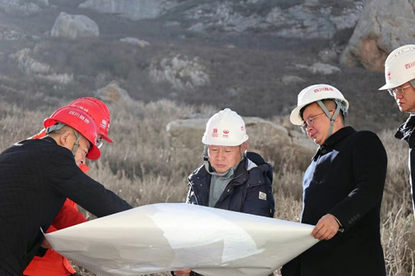 川交公司黨委副書記、董事、總經(jīng)理魯正偉赴多項目開展專項檢查督導