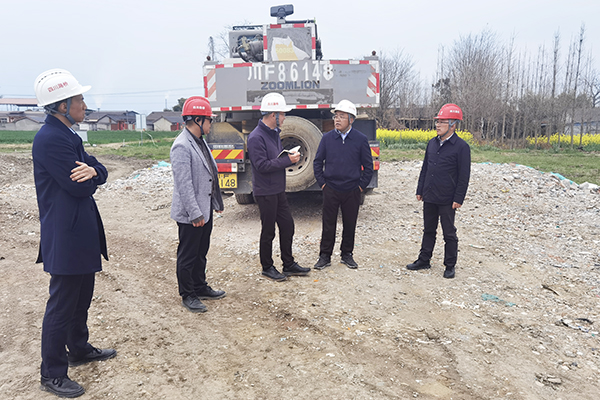 四川路橋黨委副書記、副董事長、總經(jīng)理羊勇率隊赴德陽繞城南項目督導節(jié)后復工復產(chǎn)工作